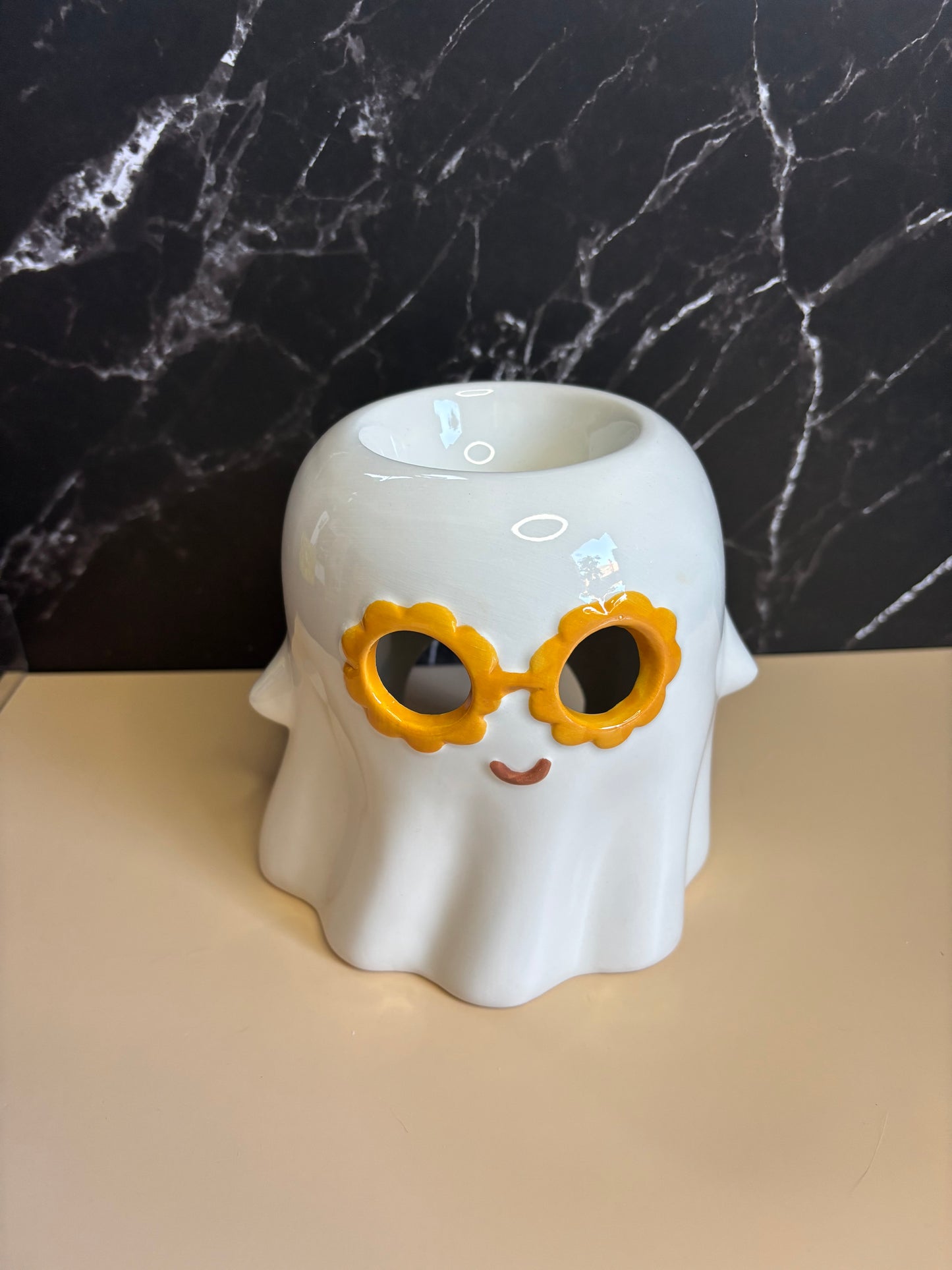 Wax burner groovy ghost
