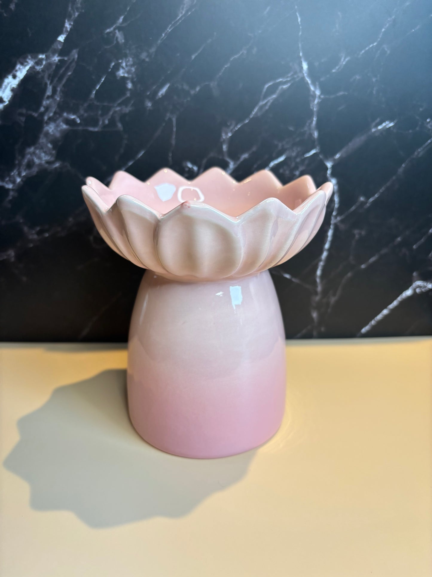 Wax burner pink waterlily