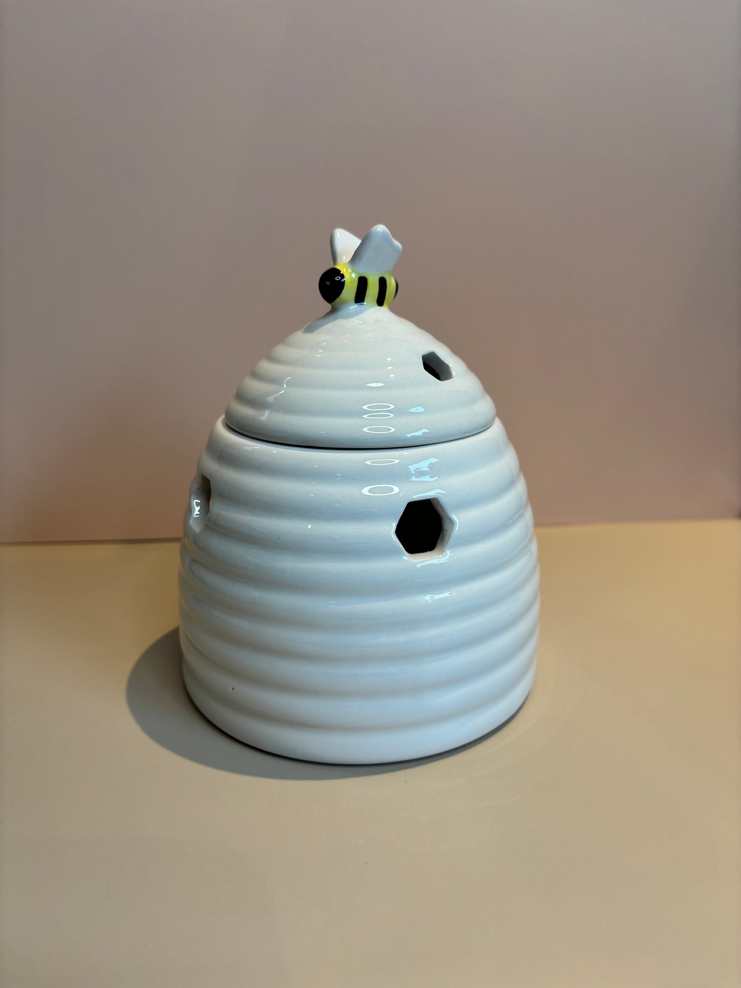 Wax burner Beehive